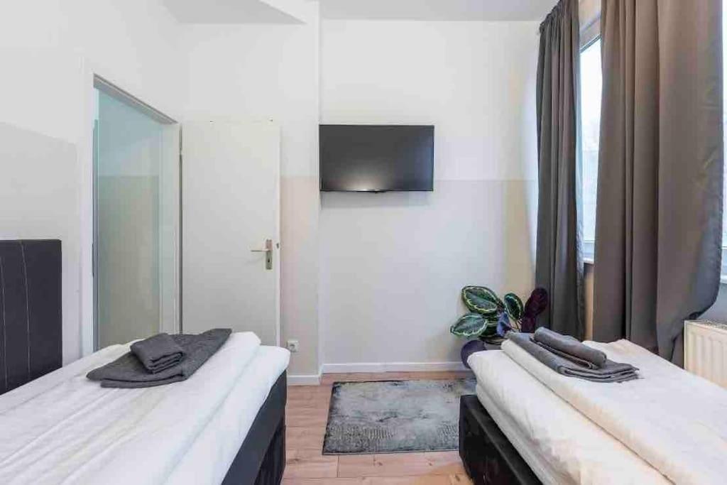 Big Fancy Apartments City Center Berlin Exterior photo